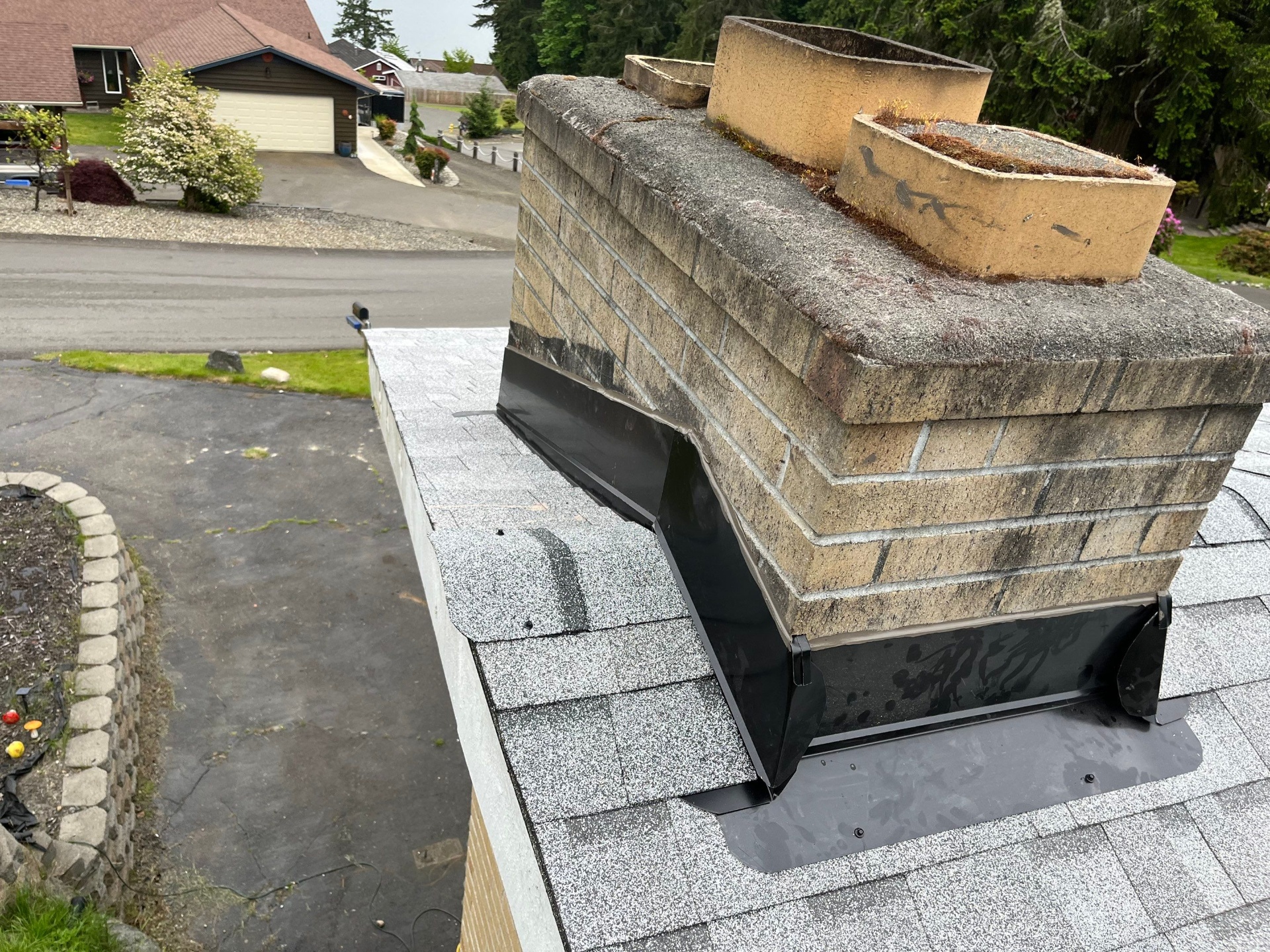 Chimney flashing repair